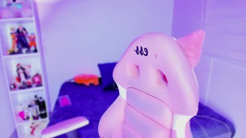 Hinata online show from February 2025 07:15:01 AM