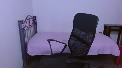      0600AM-1100AM - online show from October 2025 03:36:01 AM