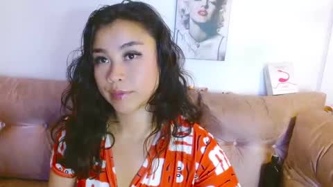 Snapshot of hinataleecs chatting on January 2025 11:32:02 AM hinata lee online show from January 2025 11:32:02 AM