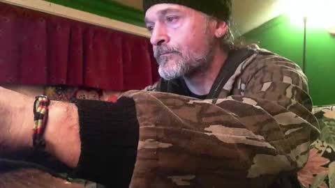 hippiedad333 online show from March 2026 12:13:02 AM