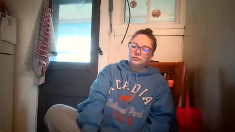 Bella online show from October 2025 12:08:02 PM