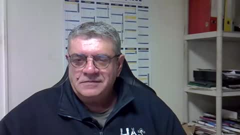 Snapshot of hippopotame17 chatting on December 2024 07:40:02 AM hippo online show from December 2024 07:40:02 AM