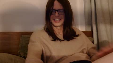 HiRiley online show from November 2025 09:50:02 PM