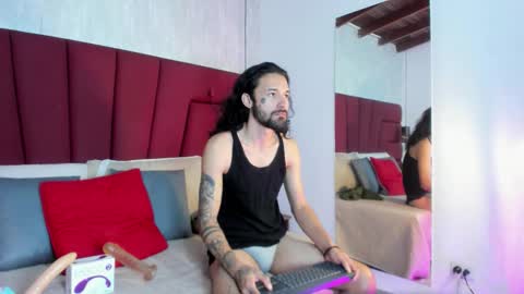 Hisoka online show from November 2025 01:00:02 AM