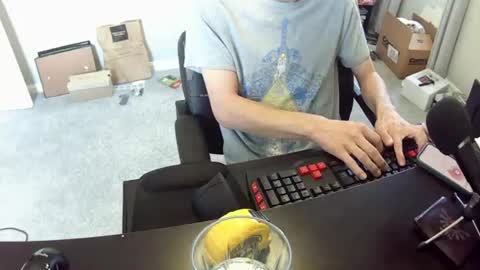 Snapshot of hoboayoyo chatting on June 2026 05:08:01 PM Hentai man online show from June 2026 05:08:01 PM