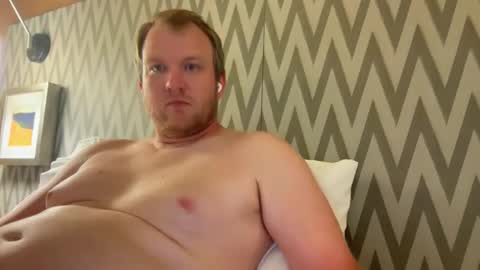 hockeyboy2015 online show from June 2026 09:25:02 PM