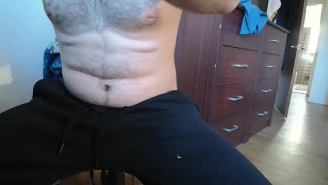 Snapshot of hockeyplayer206850 chatting on January 2025 08:44:01 PM Hockey Player online show from January 2025 08:44:01 PM