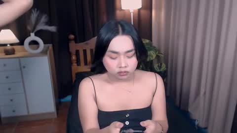 Snapshot of hoellygia chatting on March 2026 10:24:02 PM IM NEW HERE ITS ME GIA online show from March 2026 10:24:02 PM