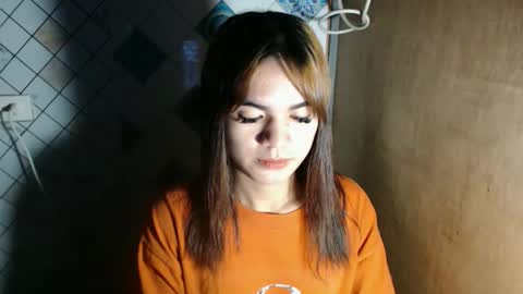 Snapshot of hoelykarina chatting on February 2026 08:06:01 PM Karina3 online show from February 2026 08:06:01 PM