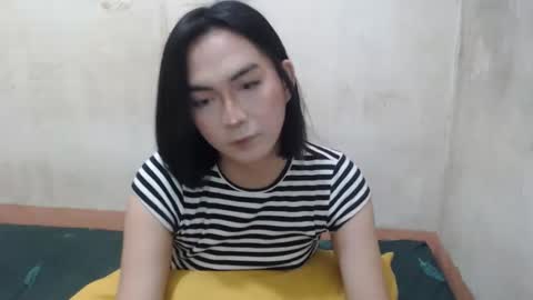 Snapshot of hoelykim chatting on May 2026 05:39:01 PM Kim3 online show from May 2026 05:39:01 PM