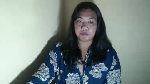 Snapshot of hoelylayla chatting on March 2026 07:56:01 AM Layla3 online show from March 2026 07:56:01 AM