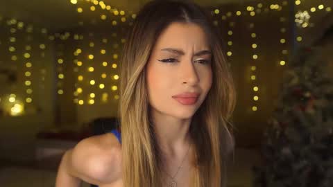 Moni Monica online show from December 2025 08:10:01 AM