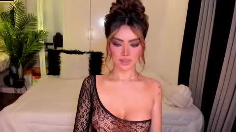 Ms. Laura online show from September 2025 07:54:02 AM