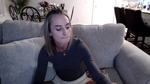 Holi Hurricane online show from January 2025 03:54:02 AM