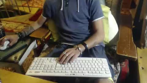 Snapshot of hollio1109 chatting on September 2025 10:32:02 PM Hollio online show from September 2025 10:32:02 PM