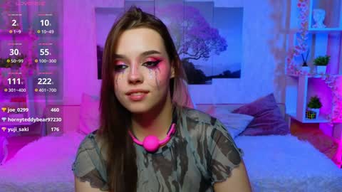 Lux online show from December 2024 08:32:01 PM