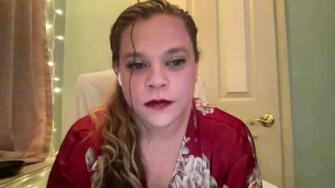 Hollys Drive threw Side Of CB. online show from December 2024 06:46:01 AM