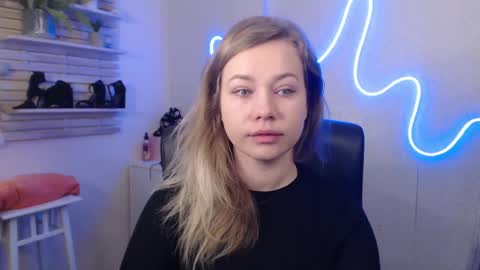 Holly online show from January 2025 04:50:01 AM