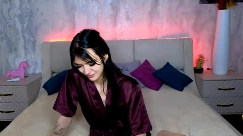 Holly online show from May 2026 12:39:01 AM