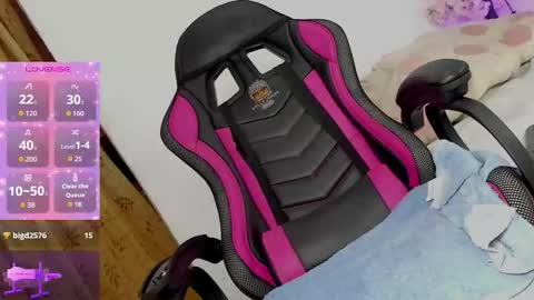   online show from October 2025 02:39:02 PM