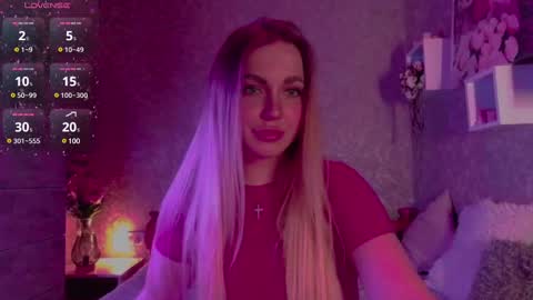 holly_molly8 online show from February 2025 07:58:02 PM