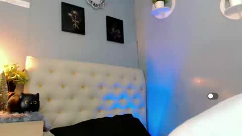 Apple online show from December 2024 09:05:02 PM