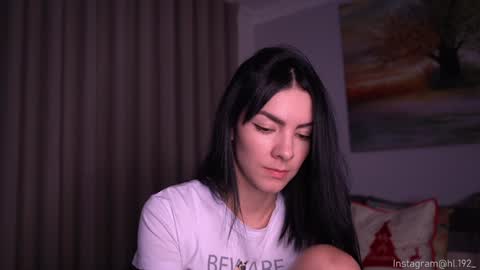 Holly Linder online show from December 2024 01:47:02 AM