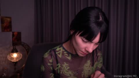 Holly Linder online show from February 2025 02:00:01 AM