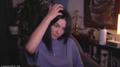 Snapshot of hollylinder_ chatting on May 2026 01:57:16 AM Holly Linder online show from May 2026 01:57:16 AM
