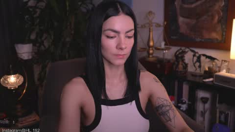 Snapshot of hollylinder_ chatting on May 2026 01:14:01 AM Holly Linder online show from May 2026 01:14:01 AM