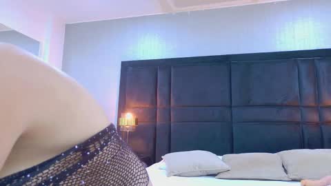 Holly online show from March 2026 12:05:03 PM