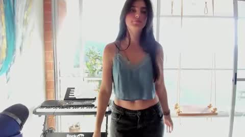 Snapshot of hollyshit_ chatting on January 2025 09:55:02 PM hollyshit_ online show from January 2025 09:55:02 PM