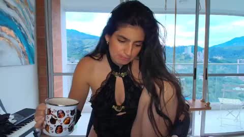 Snapshot of hollyshit_ chatting on October 2025 10:40:02 PM hollyshit_ online show from October 2025 10:40:02 PM