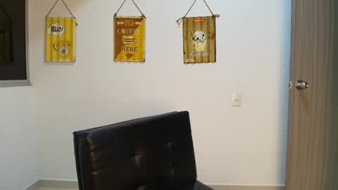 Snapshot of hollyshit_ chatting on October 2025 01:52:02 AM hollyshit_ online show from October 2025 01:52:02 AM