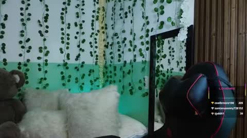 holly online show from January 2025 05:13:01 AM