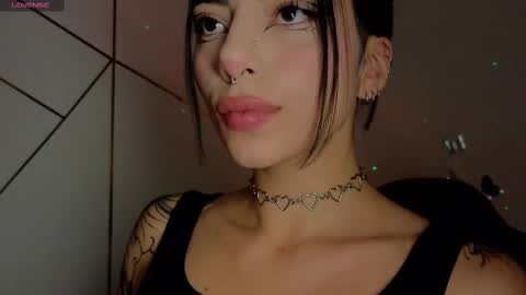 holly online show from September 2025 02:27:02 PM