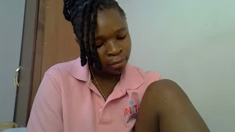 holy_ebony online show from May 2026 11:39:02 AM