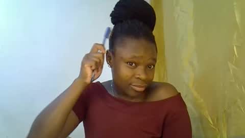 holy_ebony online show from May 2026 02:35:02 PM