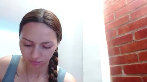 Juli online show from March 2026 01:44:01 AM