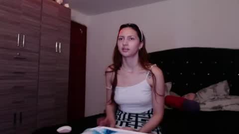 Snapshot of holy_julii chatting on June 2026 05:12:01 AM holy_julii online show from June 2026 05:12:01 AM