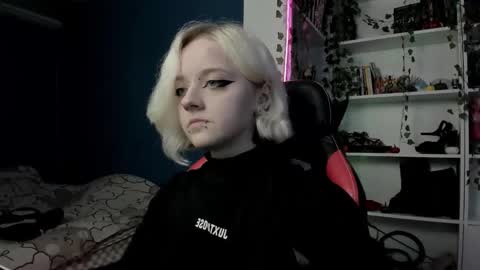 holy_mistresss online show from November 2025 09:31:02 AM