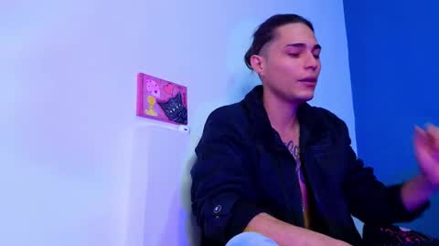      online show from February 2025 11:10:01 AM