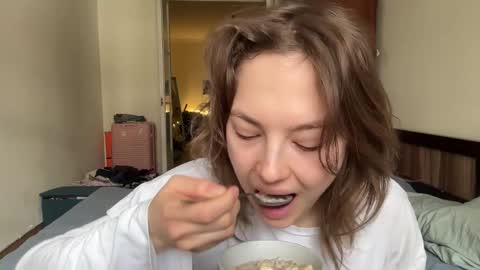 dori not holy get my tg channel with link from description under last photo online show from February 2025 09:21:01 AM