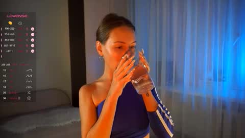 V online show from September 2025 08:08:02 PM