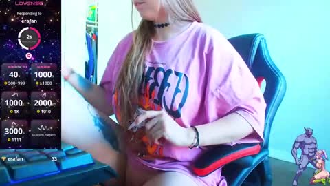 Snapshot of holyweed420 chatting on December 2024 04:31:01 PM Viktoria online show from December 2024 04:31:01 PM