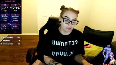 Snapshot of holyweed420 chatting on February 2025 02:08:01 AM Viktoria online show from February 2025 02:08:01 AM