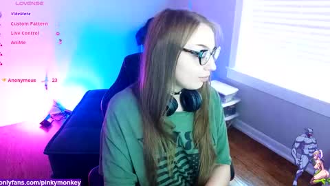 Snapshot of holyweed420 chatting on November 2025 07:46:01 PM Viktoria online show from November 2025 07:46:01 PM