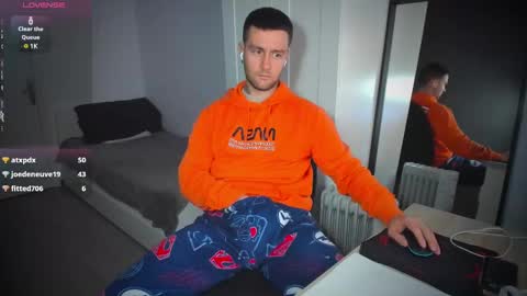 Andrew online show from March 2025 09:44:02 AM