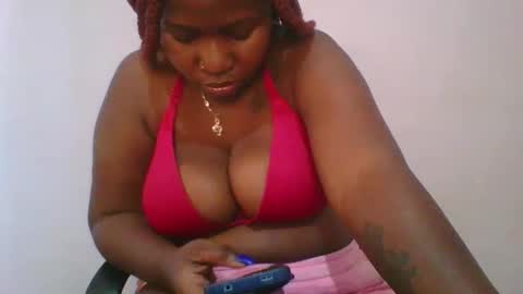 honey_beb online show from September 2025 07:13:02 AM