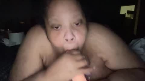 Snapshot of honey_bunz92 chatting on January 2026 05:00:01 AM Darktigerstripesddd online show from January 2026 05:00:01 AM